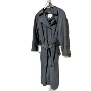 London Fog Women's 3/4 Length Double-Breasted Trench Coat with Belt size 14 BLK